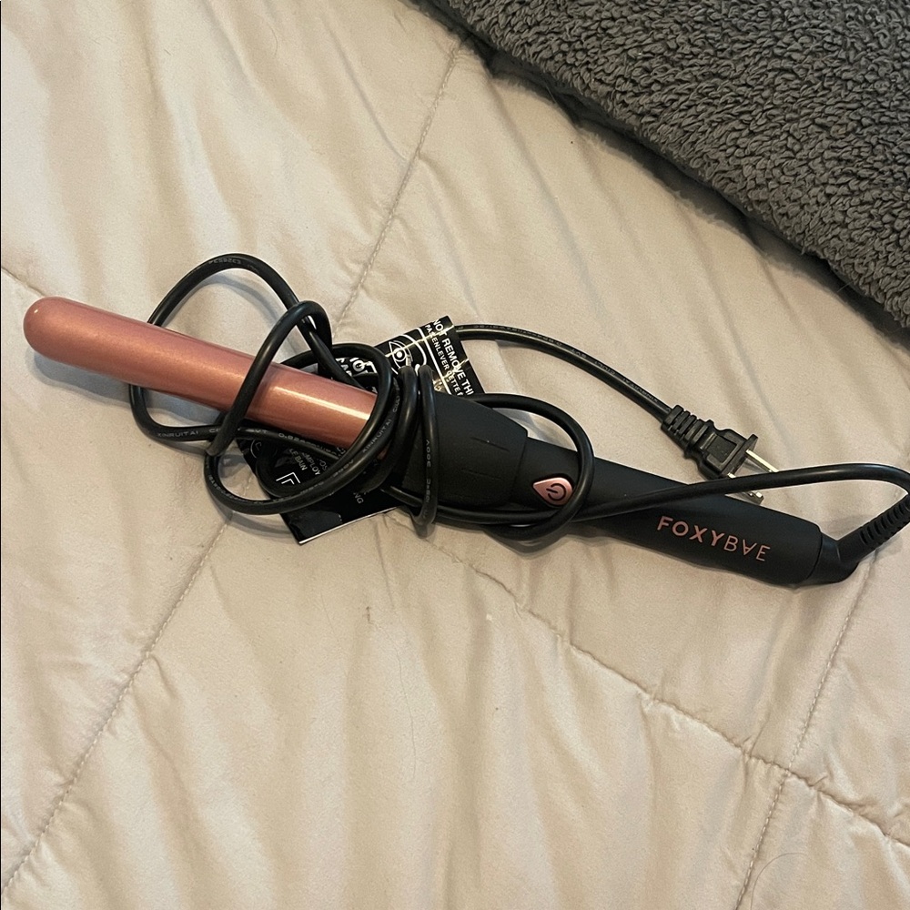 FoxyBae Rose Gold Curling Iron